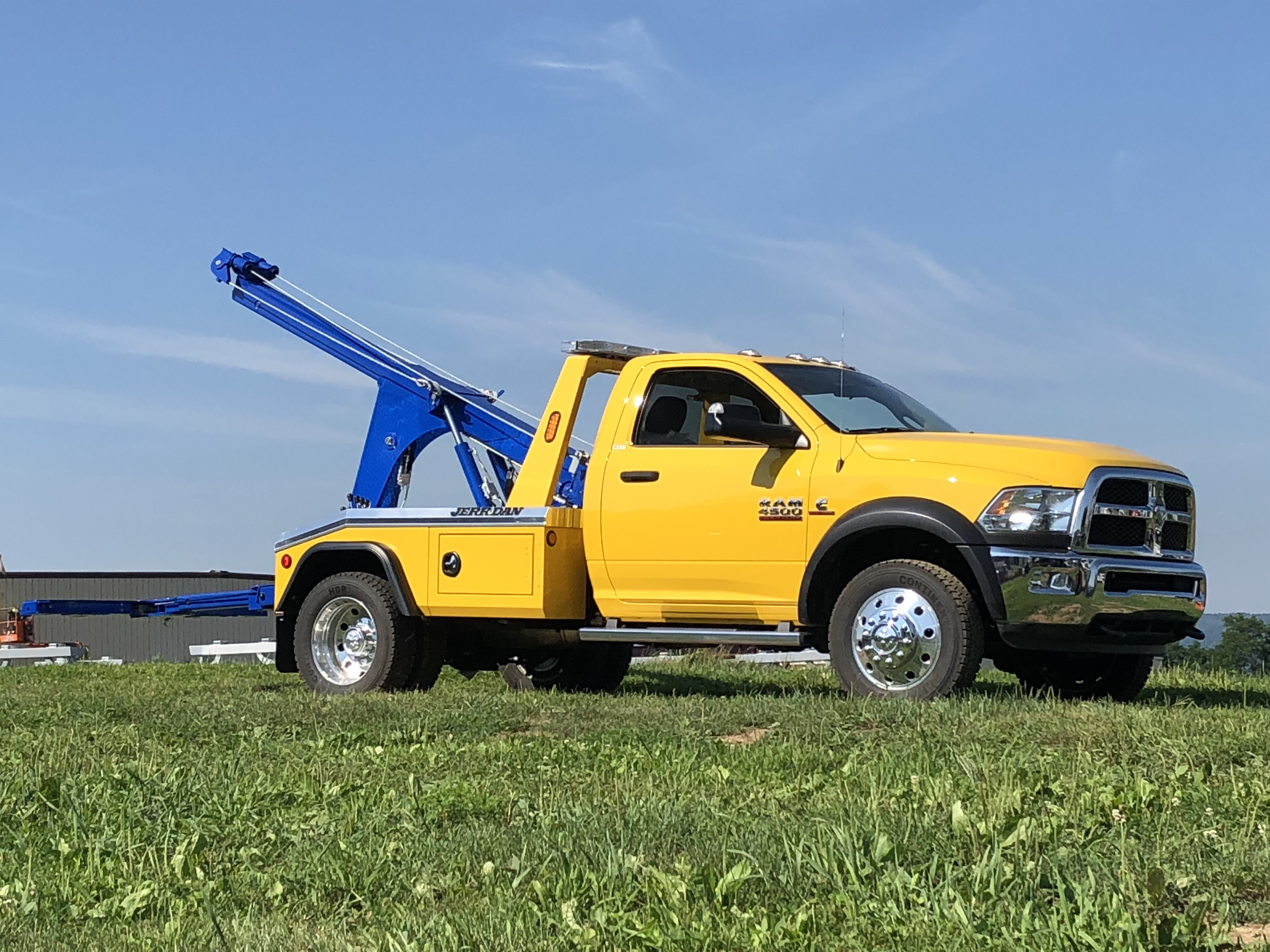 MPL 40 Wrecker